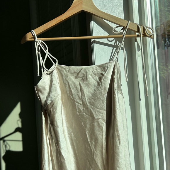 new princess polly THE SILKY SLIP MINI DRESS CHAMPAGNE - Picture 4 of 13